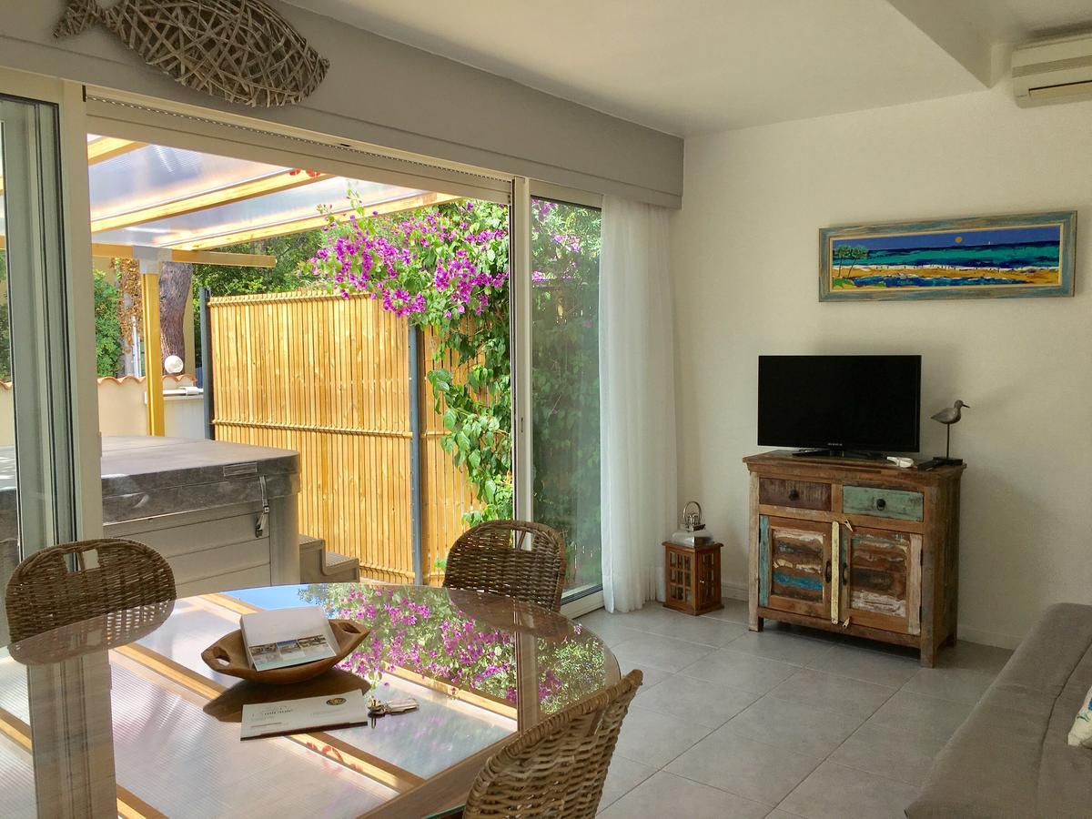 Villa L'Amiraute Agde Exterior photo